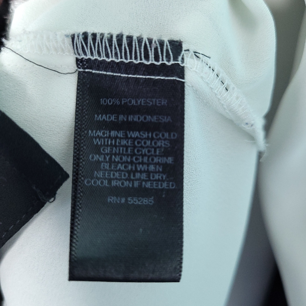 EXPRESS Portofino Women's Black And White Button Down Shirt XS - Picture 10 of 11